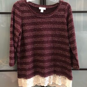 Maroon knit top with off white lace trim